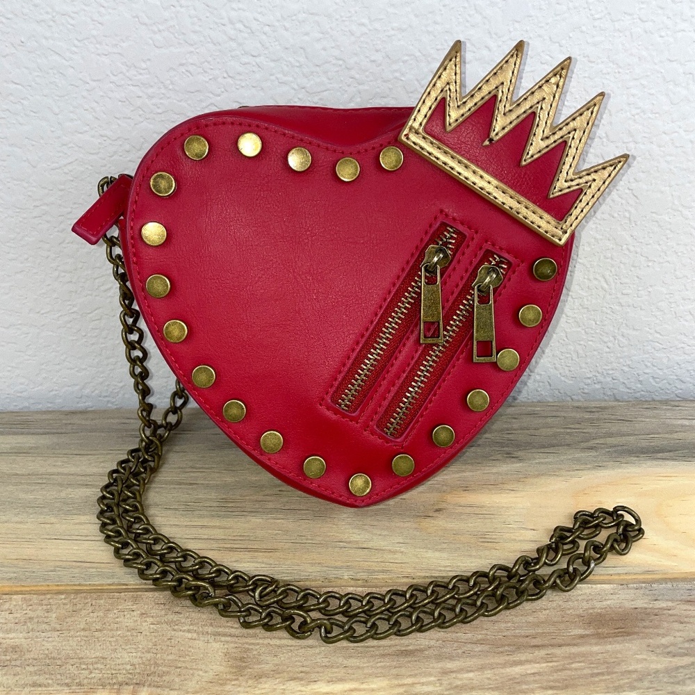 Disney Descendants Evie Heart Tiara Purse Villain Snow White